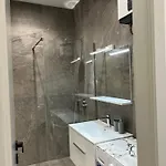 Marina Luxury Iliria شقة